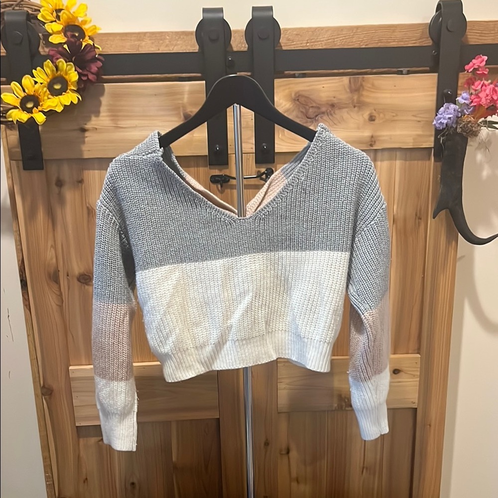 SHEIN Off-the-Shoulder V Neck Cropped Colorblock Sweater - Gray, White, Pink